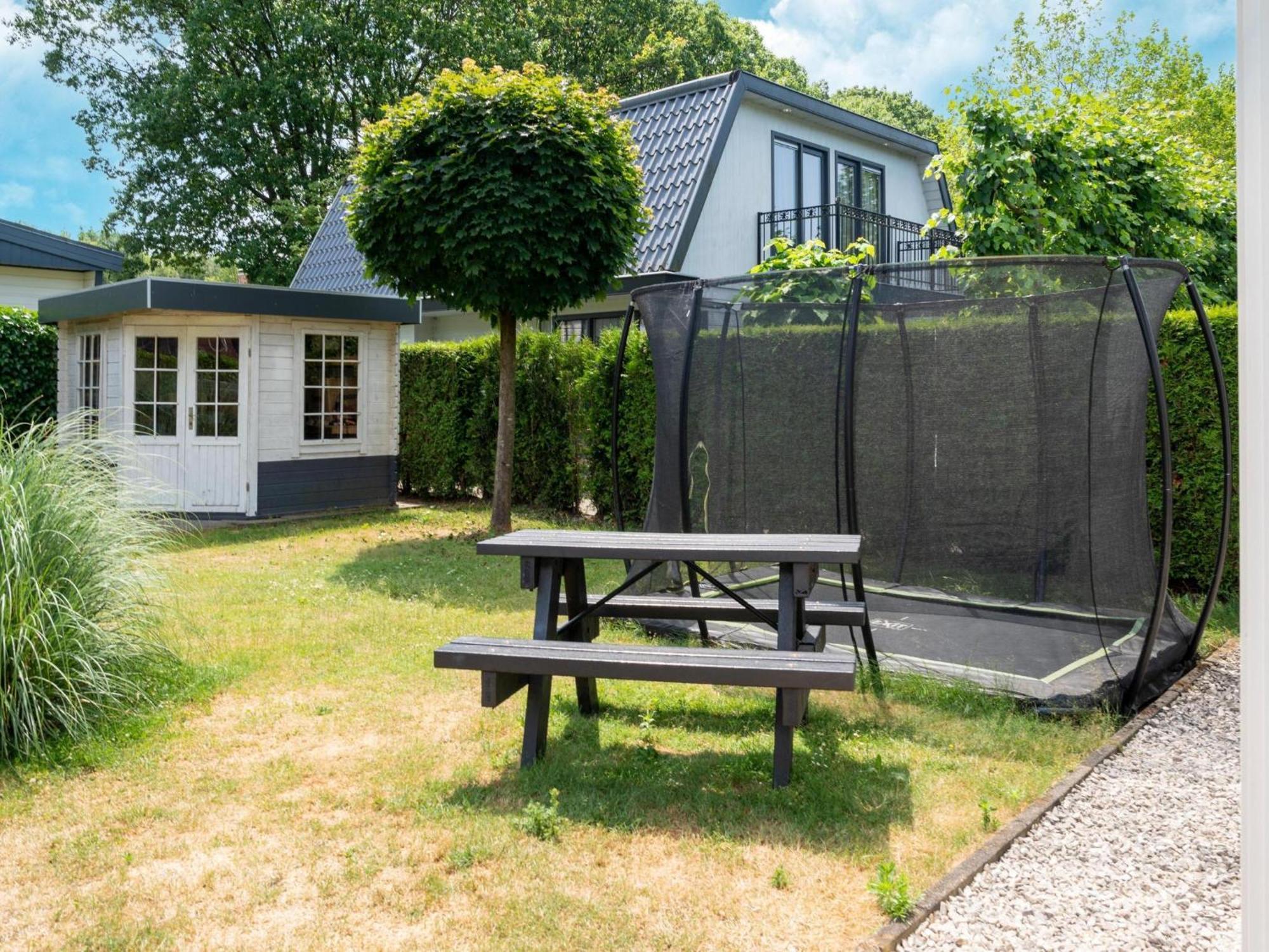 T Kaatsheuveltje 5 Vakantiehuis *