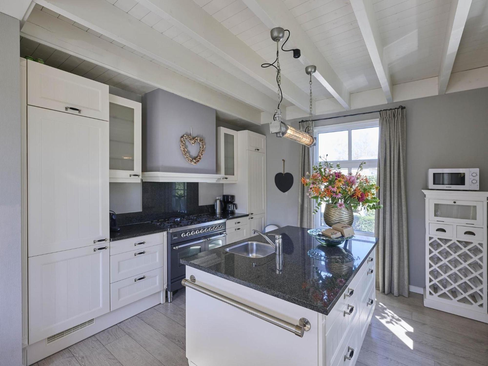 Vakantiehuis T Kaatsheuveltje 5 *
